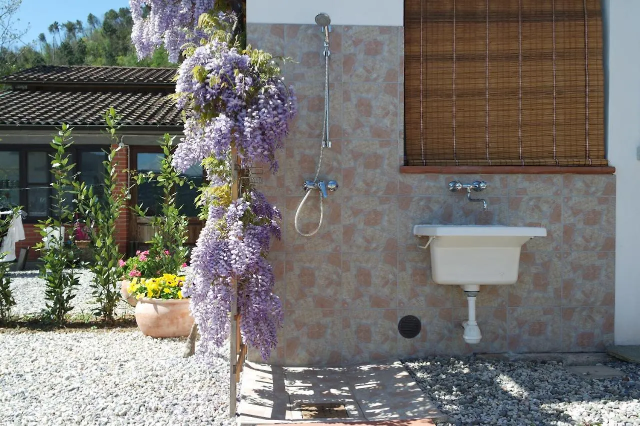 La Terrazza Sulle 9 Castella 0*, Pescia