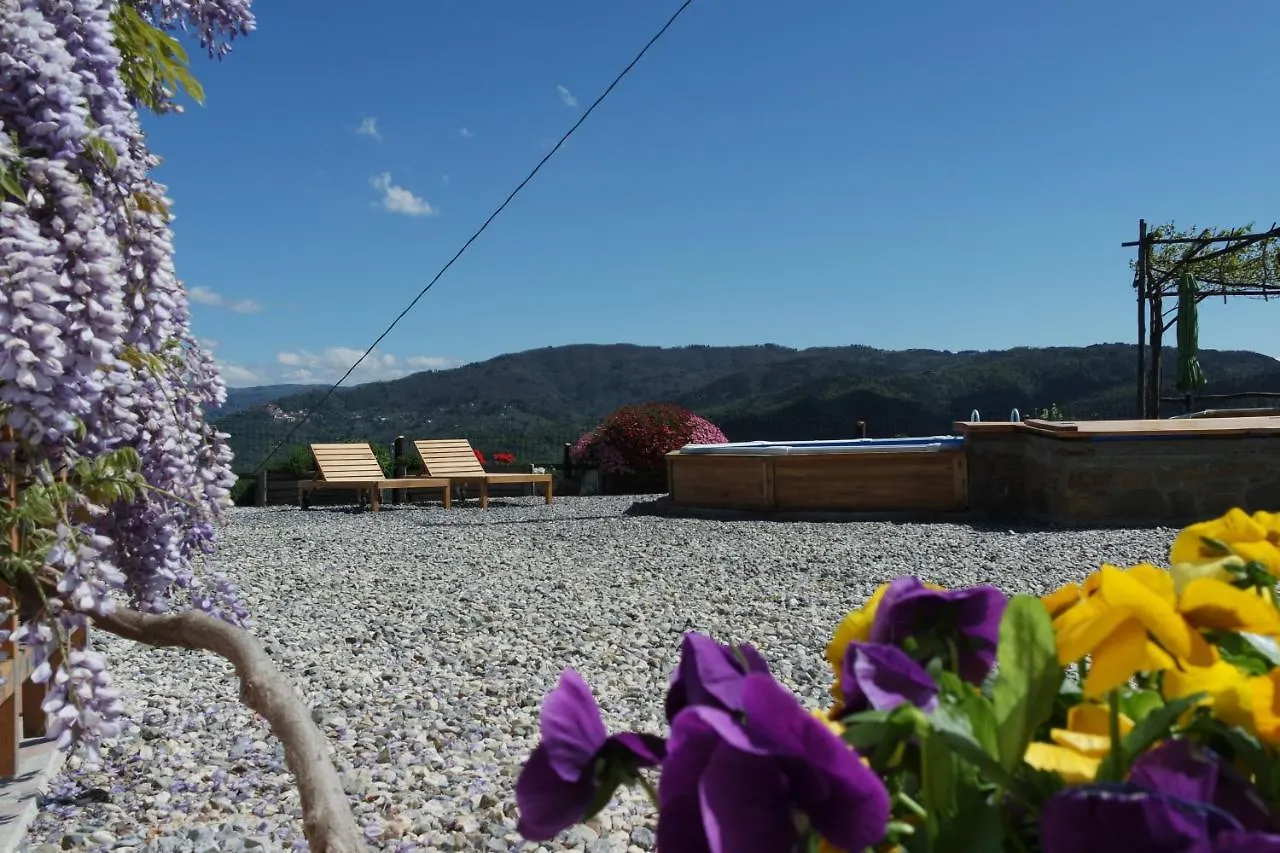 La Terrazza Sulle 9 Castella 0*, Pescia